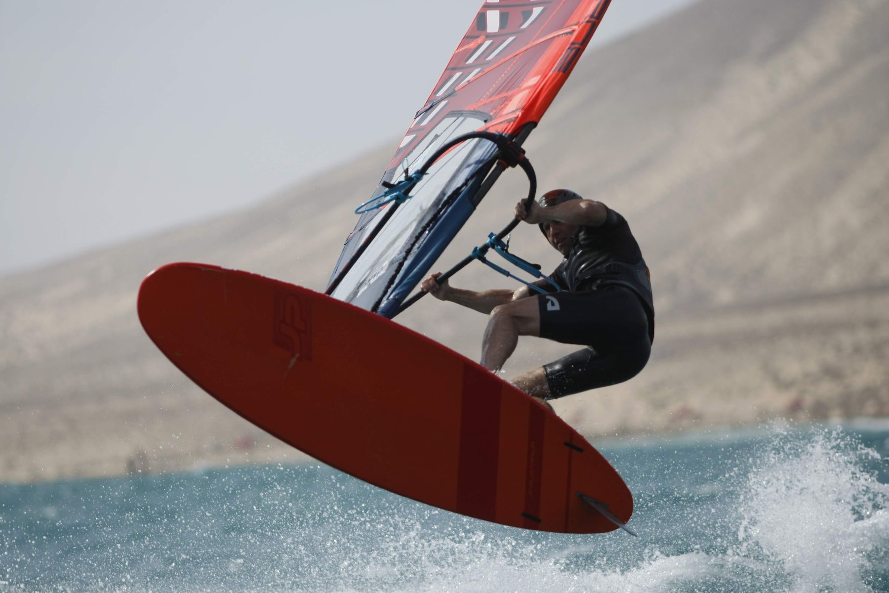 Jakub Liberski, skok na windsurfingu